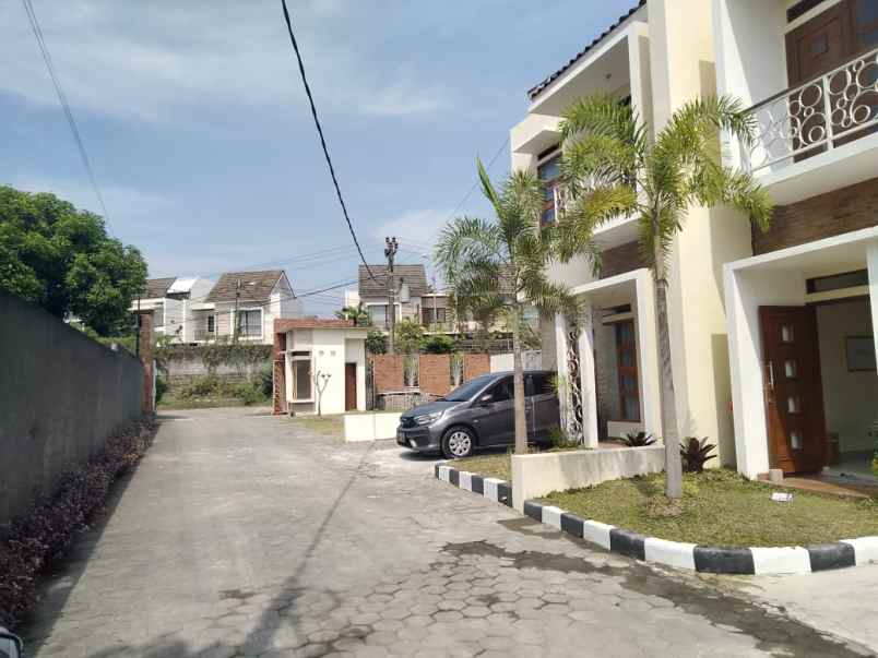 dijual rumah jl ngentak bangunjiwo