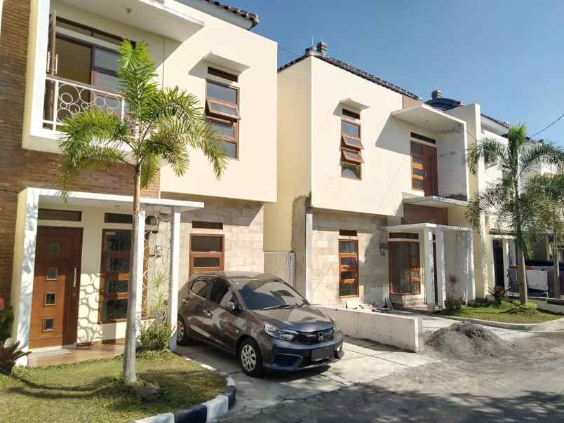 dijual rumah jl ngentak bangunjiwo