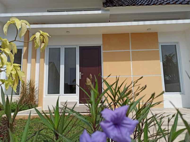 dijual rumah jl nucifera jatiasih bekasi