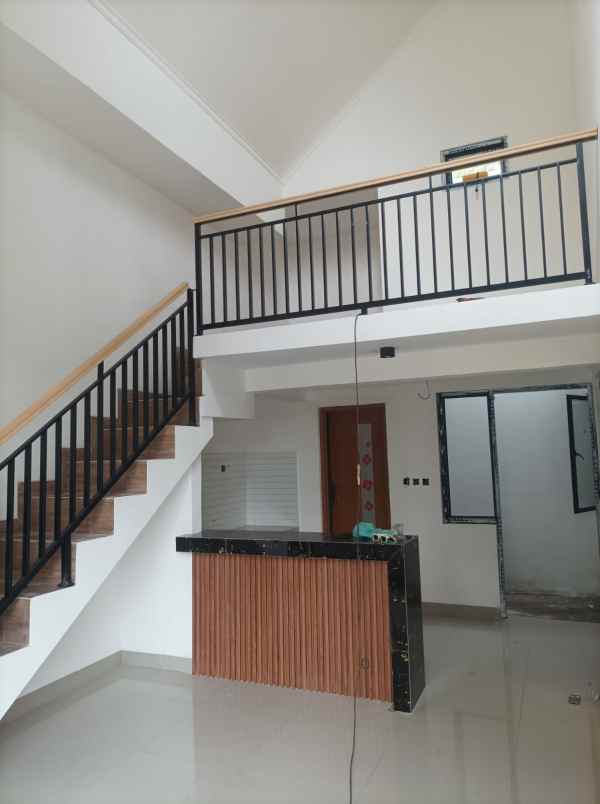 dijual rumah jl pabuaran jatirangon