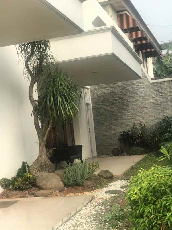 dijual rumah jl pancoran jakarta selatan