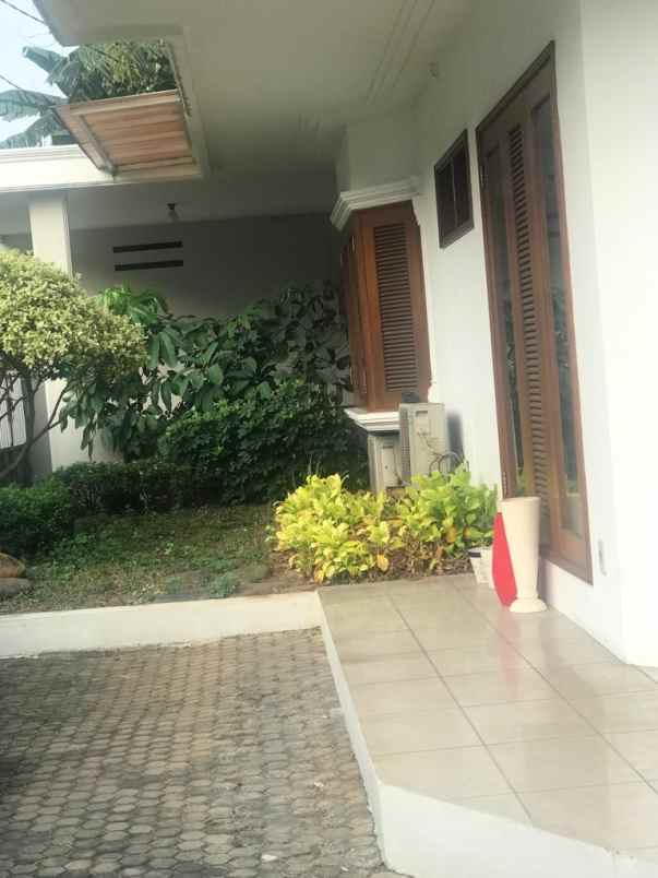 dijual rumah jl pancoran jakarta selatan