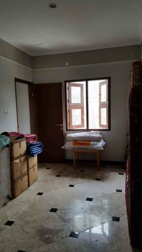 dijual rumah jl pangrango jatibening