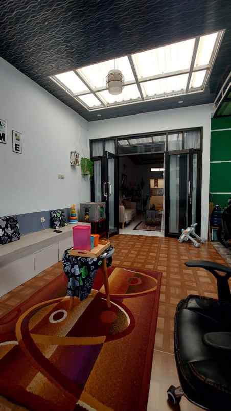 dijual rumah jl pasiluhur padasuka