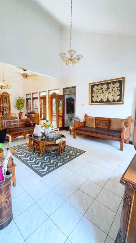 dijual rumah jl podomoro park buah batu