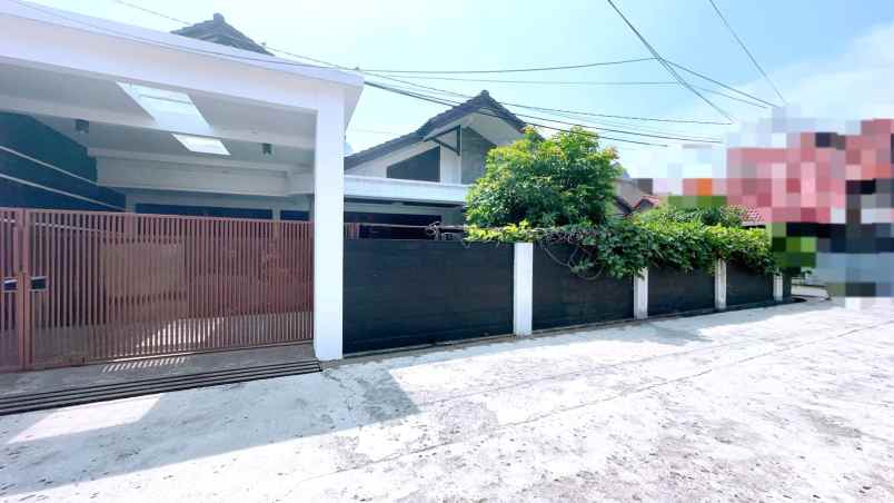 dijual rumah jl podomoro park buah batu