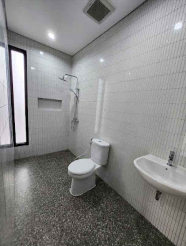 dijual rumah jl pondok betung raya