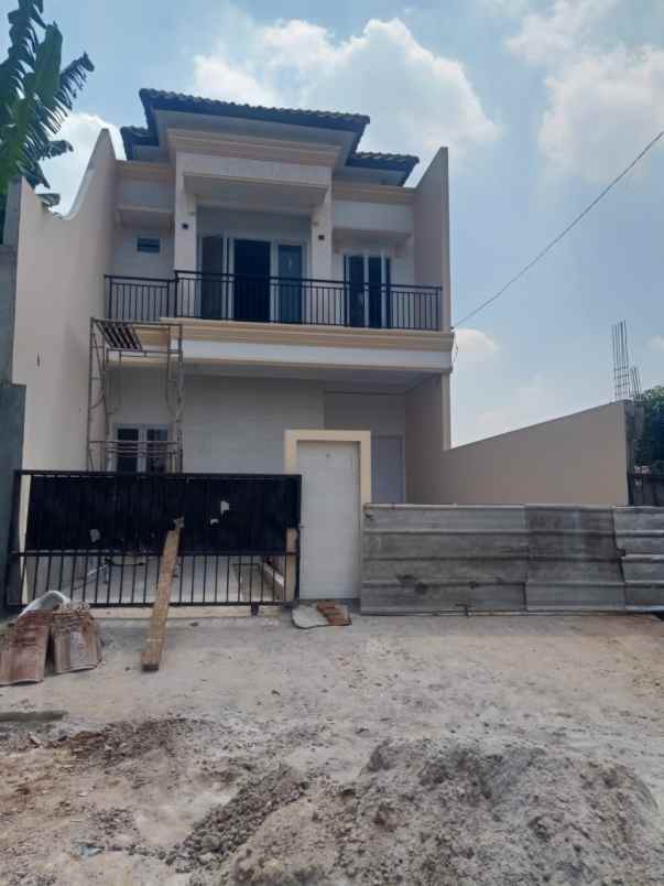 dijual rumah jl pondok kelapa duren