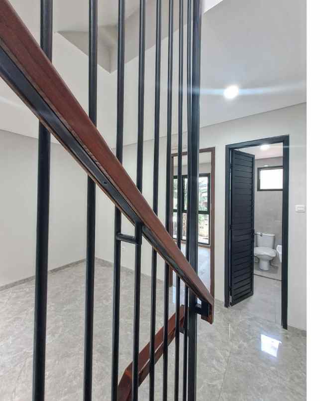 dijual rumah jl pondok labu cilandak