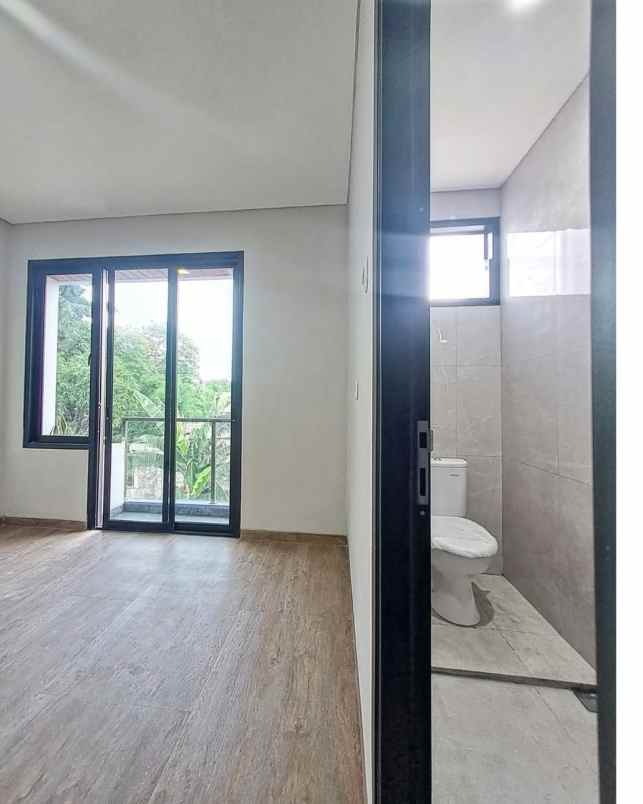 dijual rumah jl pondok labu cilandak