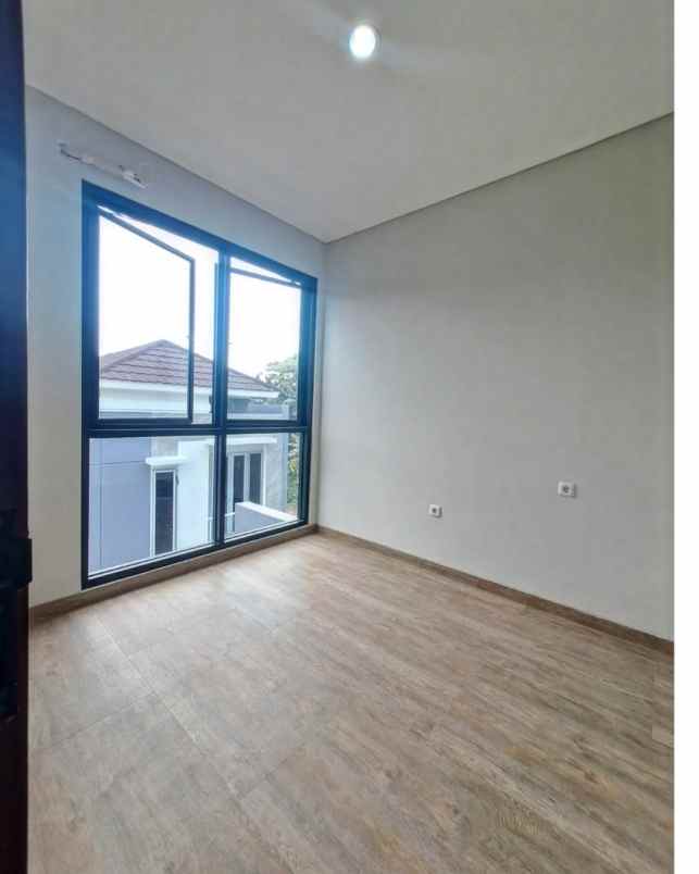 dijual rumah jl pondok labu cilandak