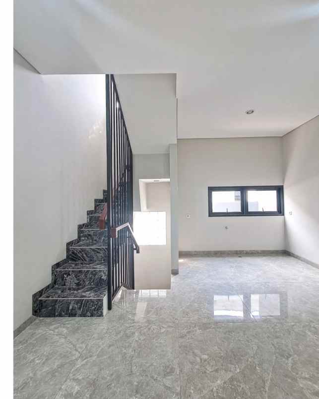 dijual rumah jl pondok labu cilandak