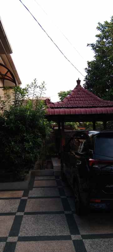 dijual rumah jl rambutan