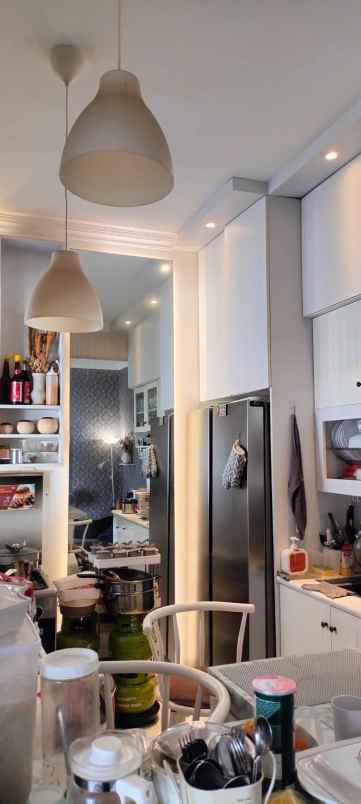 dijual rumah jl raya bojongsari