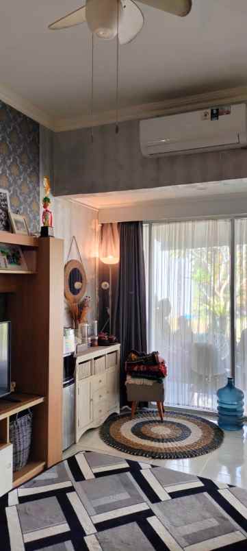 dijual rumah jl raya bojongsari