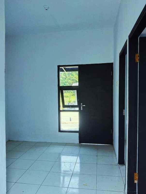 dijual rumah jl raya parung panjang cibunar