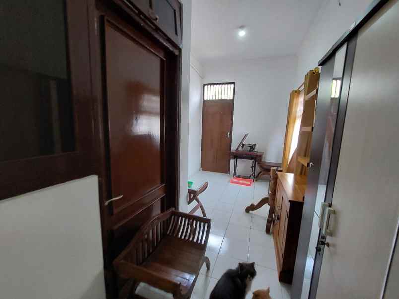 dijual rumah jl raya tajem maguwoharjo