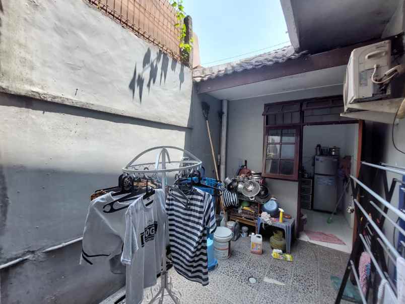 dijual rumah jl raya tajem maguwoharjo