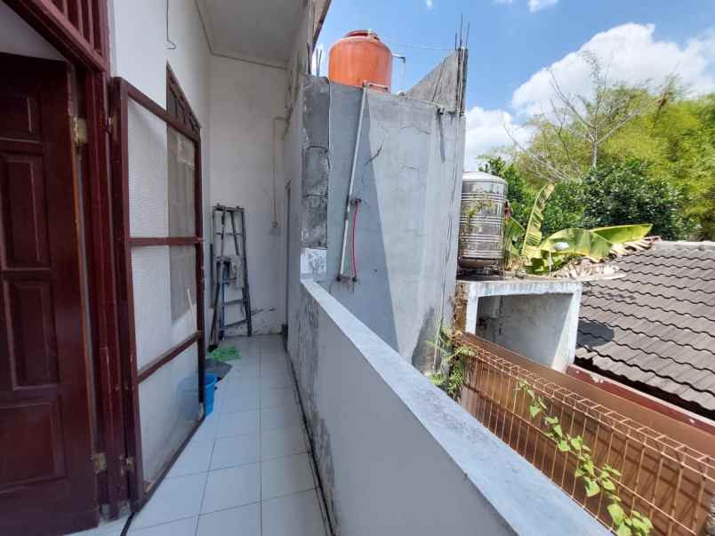 dijual rumah jl raya tajem maguwoharjo