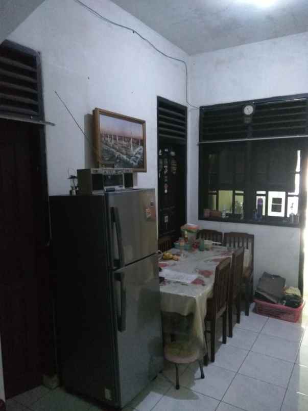 dijual rumah jl raya unitex blok c2 11