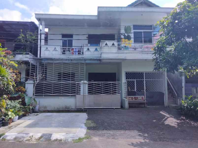 dijual rumah jl raya unitex blok c2 11