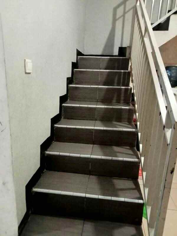 dijual rumah jl riung purna riung