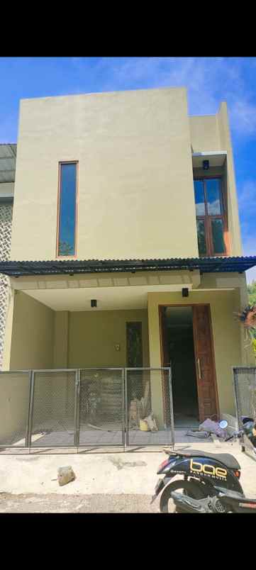 dijual rumah jl sayap cikutra bandung