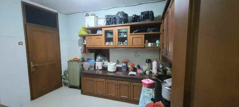 dijual rumah jl sayap pasirkaliki