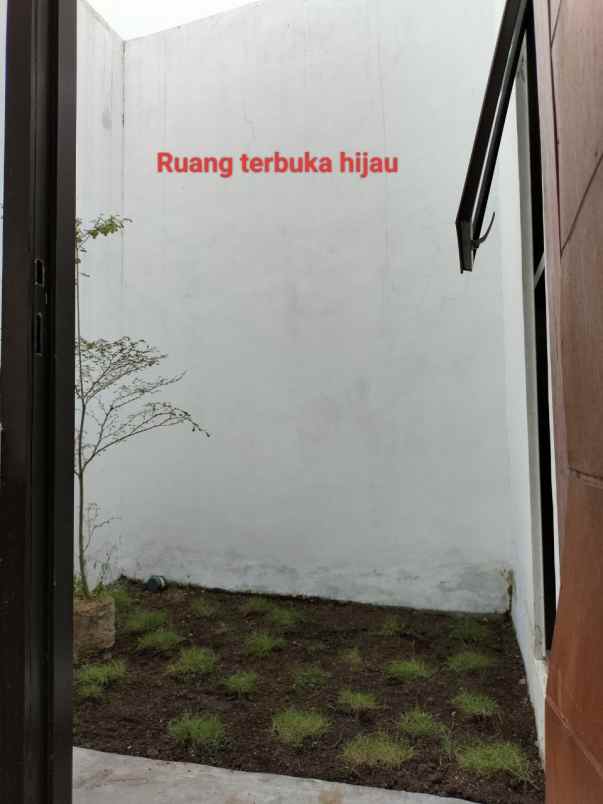 dijual rumah jl stasiun timur rt 003 rw