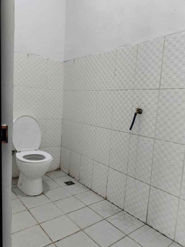 dijual rumah jl stasiun timur rt 003 rw