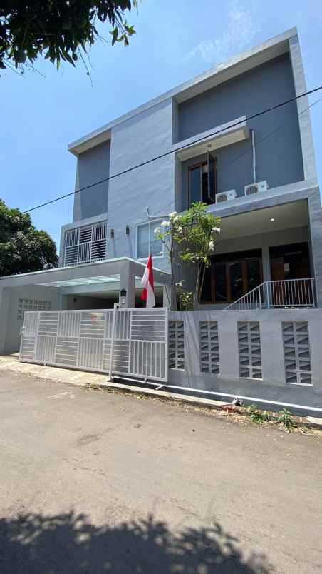 dijual rumah jl sukamenak cibaduyut