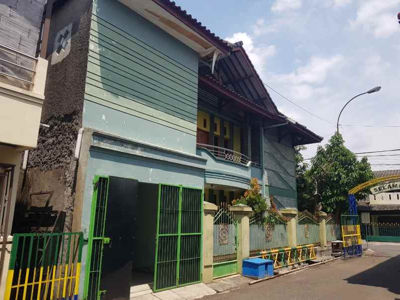 dijual rumah jl tata surya metro margahayu