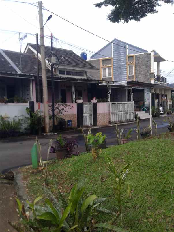 dijual rumah jl tegar beriman perum