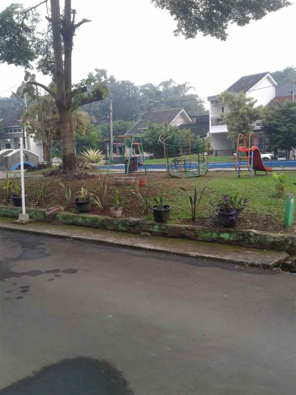 dijual rumah jl tegar beriman perum