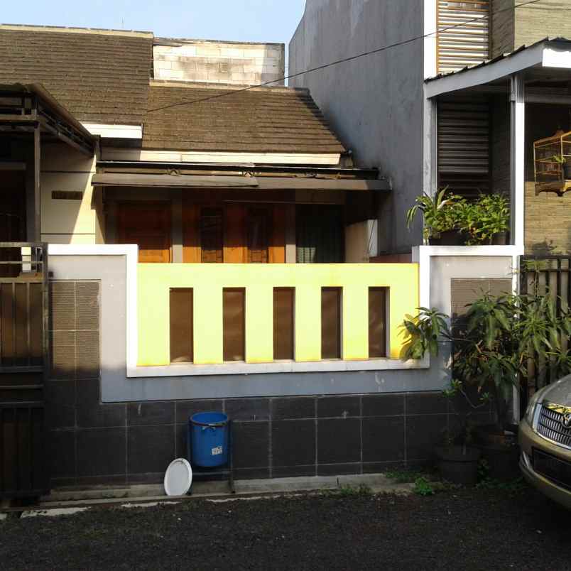 dijual rumah jl tegar beriman perum