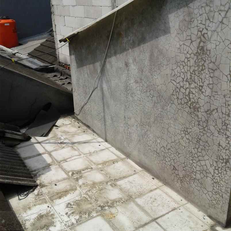 dijual rumah jl tegar beriman perum