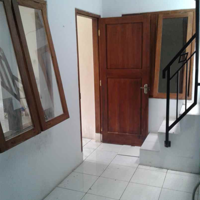 dijual rumah jl tegar beriman perum