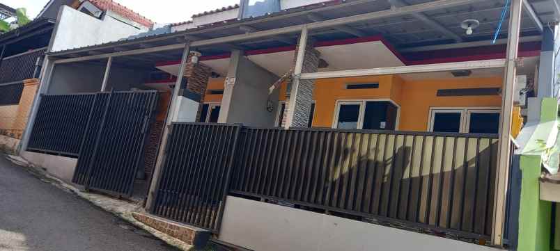 dijual rumah jln abdurrahman cibubur