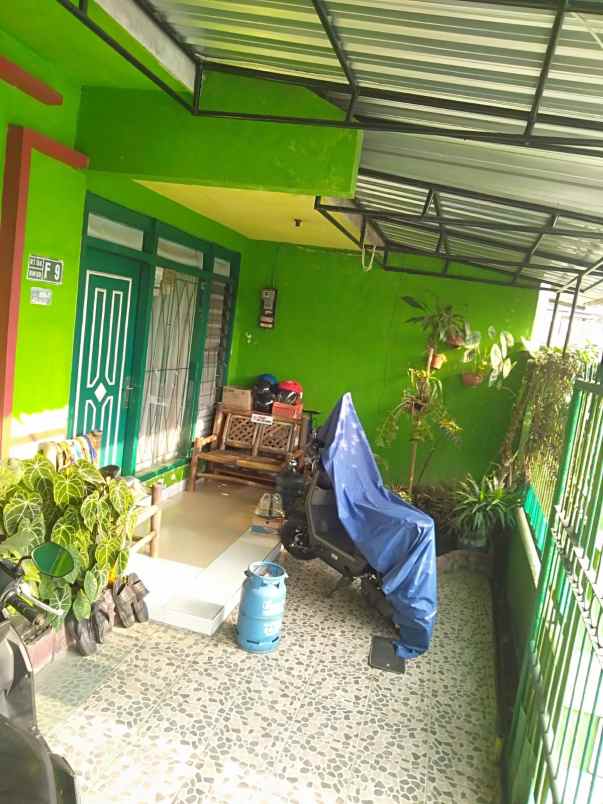 dijual rumah jln danau paniai sawojajar