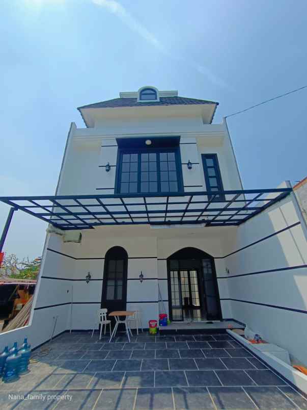 dijual rumah jln raya joglo