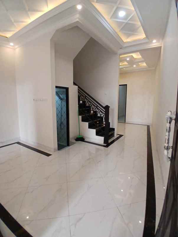 dijual rumah kalimulya