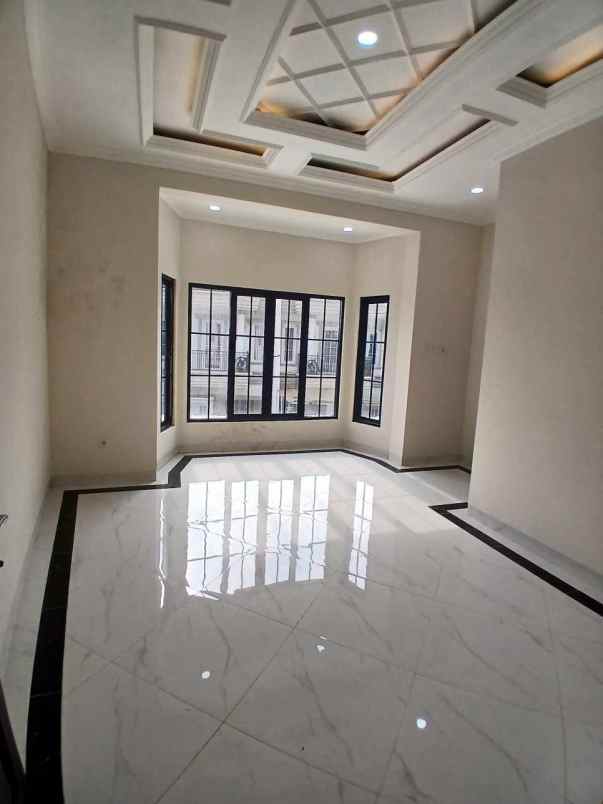 dijual rumah kalimulya