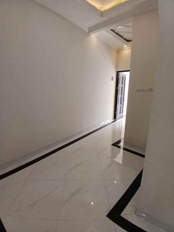 dijual rumah kalimulya