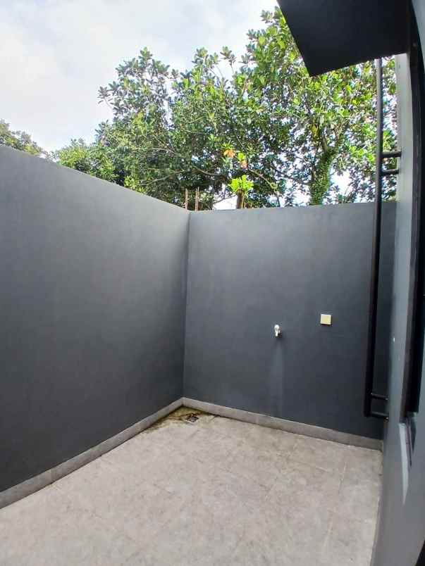 dijual rumah kalimulya