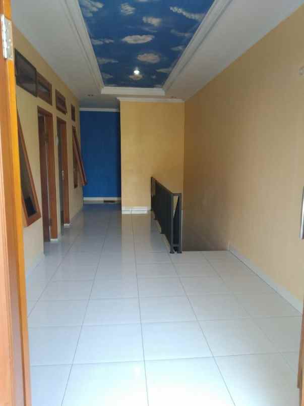 dijual rumah karangsatria