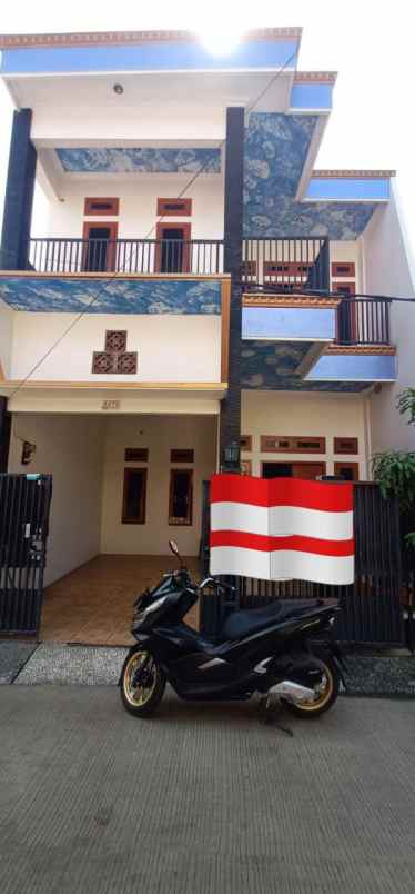 dijual rumah karangsatria