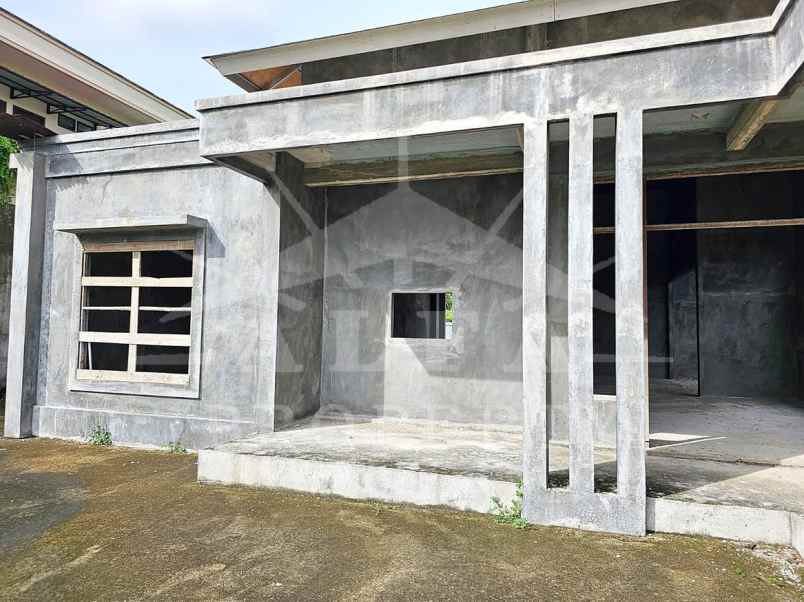 dijual rumah karya baru 5 kota pontianak