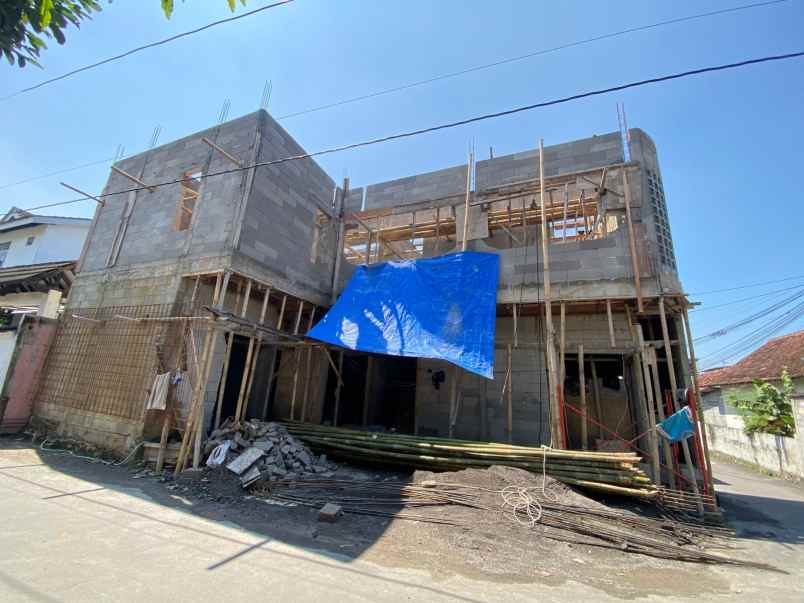 dijual rumah kayen kaliurang km 7