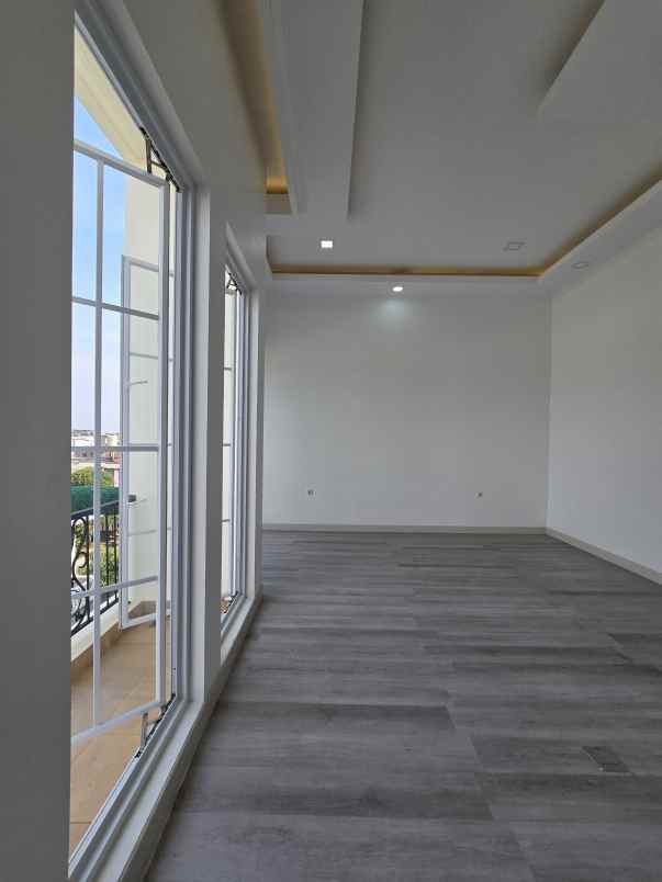 dijual rumah kayu putih jaktim