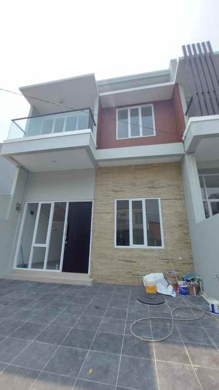 dijual rumah kelapa cengkir kelapa gading